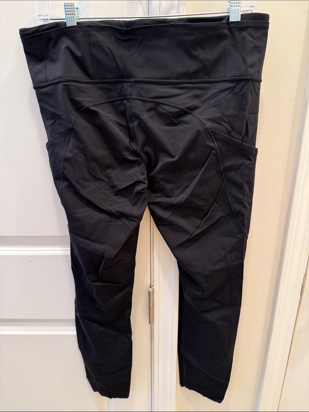 Lululemon Fast and Free 25” High-Rise Black Leggings with Side Pockets - Picture 2 of 4